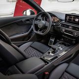 Der Innenraum des Audi RS4 Avant