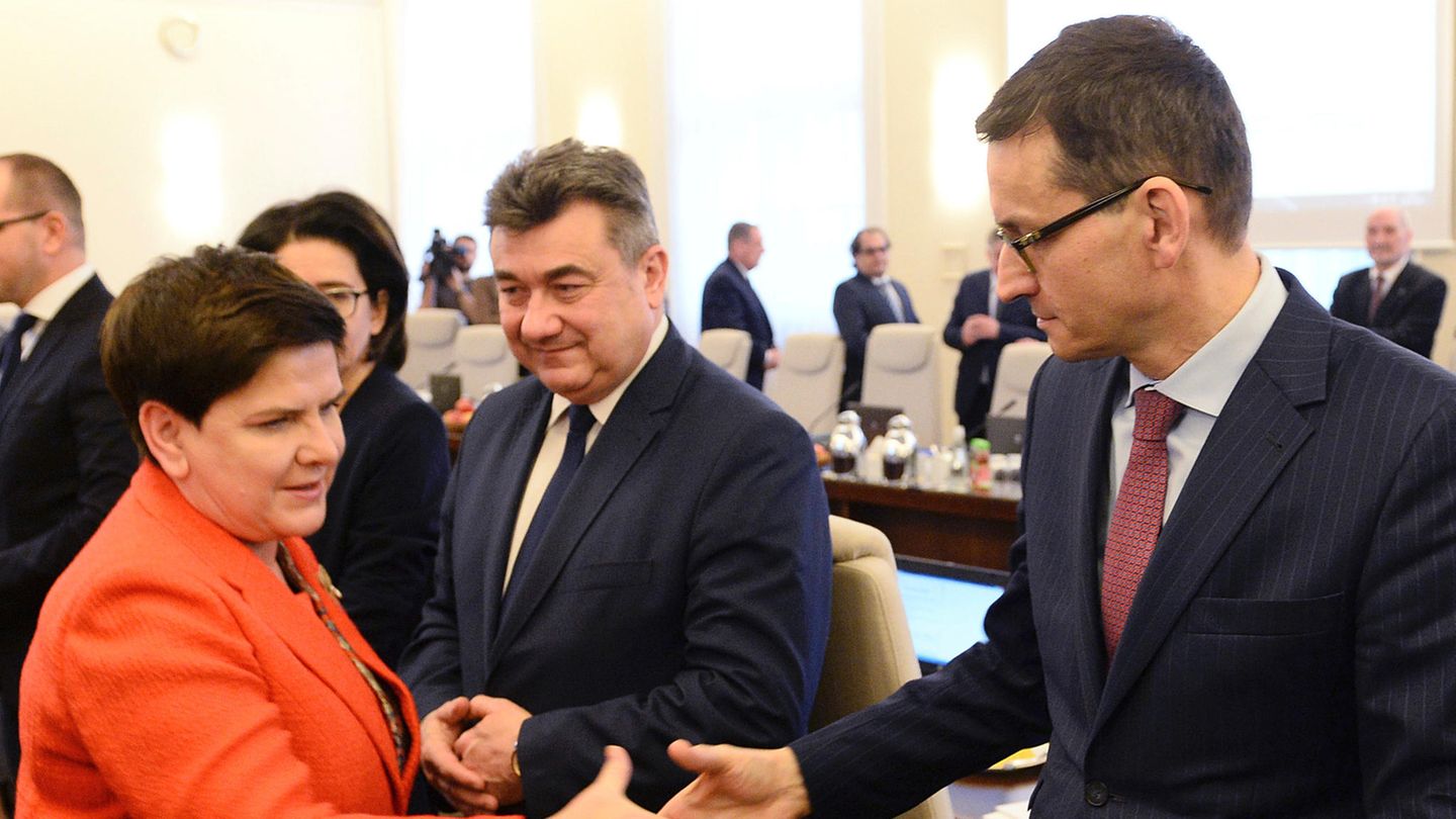 Polen: Regierungschefin Szydlo tritt ab - Morawiecki wird Nachfolger