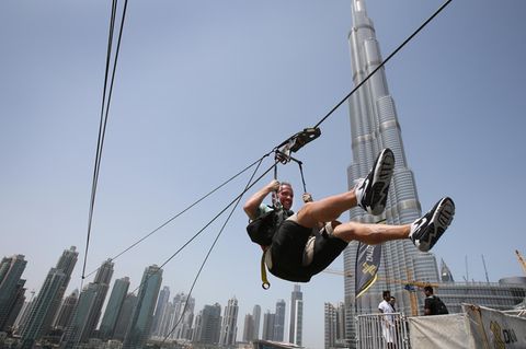 Ziplines gehören in Dubai zu den Top-Attraktionen für abenteuerlustige Besucher