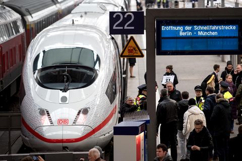 Warum es ein Wunder ist, dass die neue Turbo-Strecke der Deutschen Bahn fertig wurde