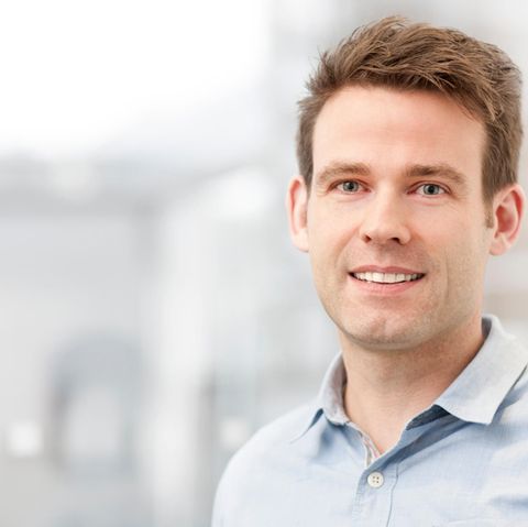 Google sagt, Karsten Borgmann mag Fotografieren und Badminton