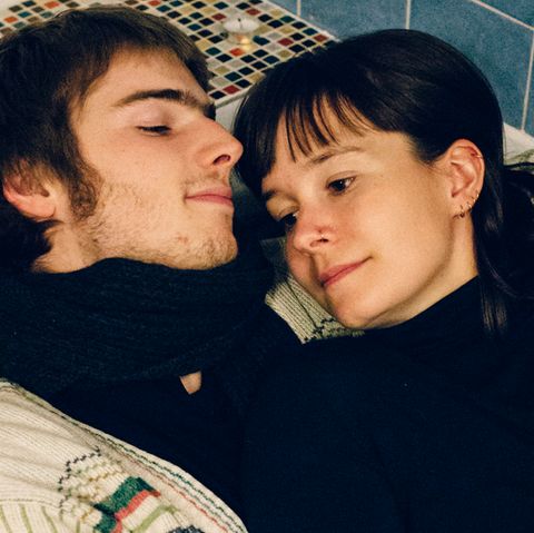 Amelie, 30, Architektin, und Philipp, 25, Auszubildender