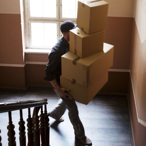 Paketboten sind kurz vor Weihnachten im Dauereinsatz