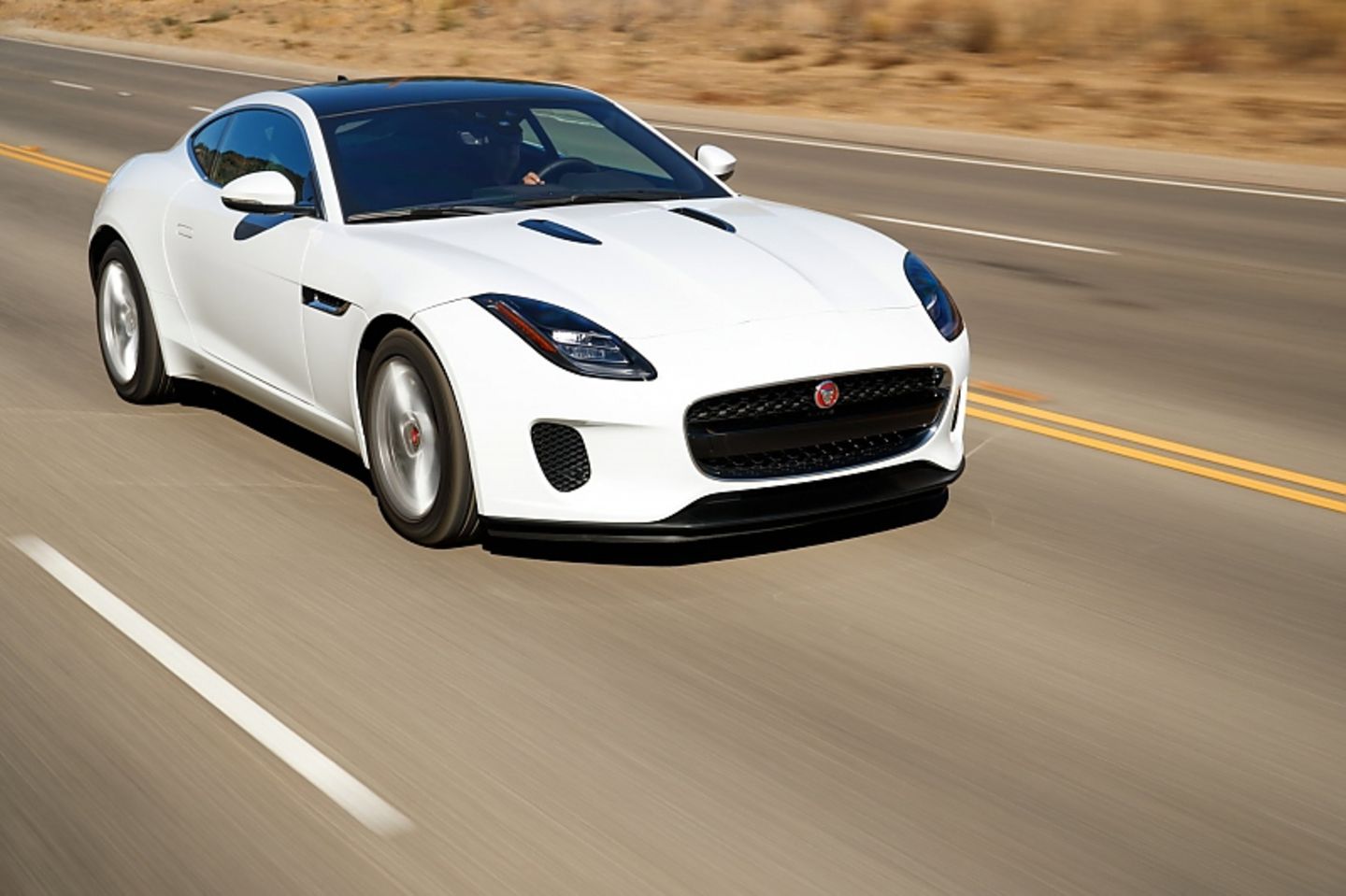 Jaguar T-Type P300 2.0 T