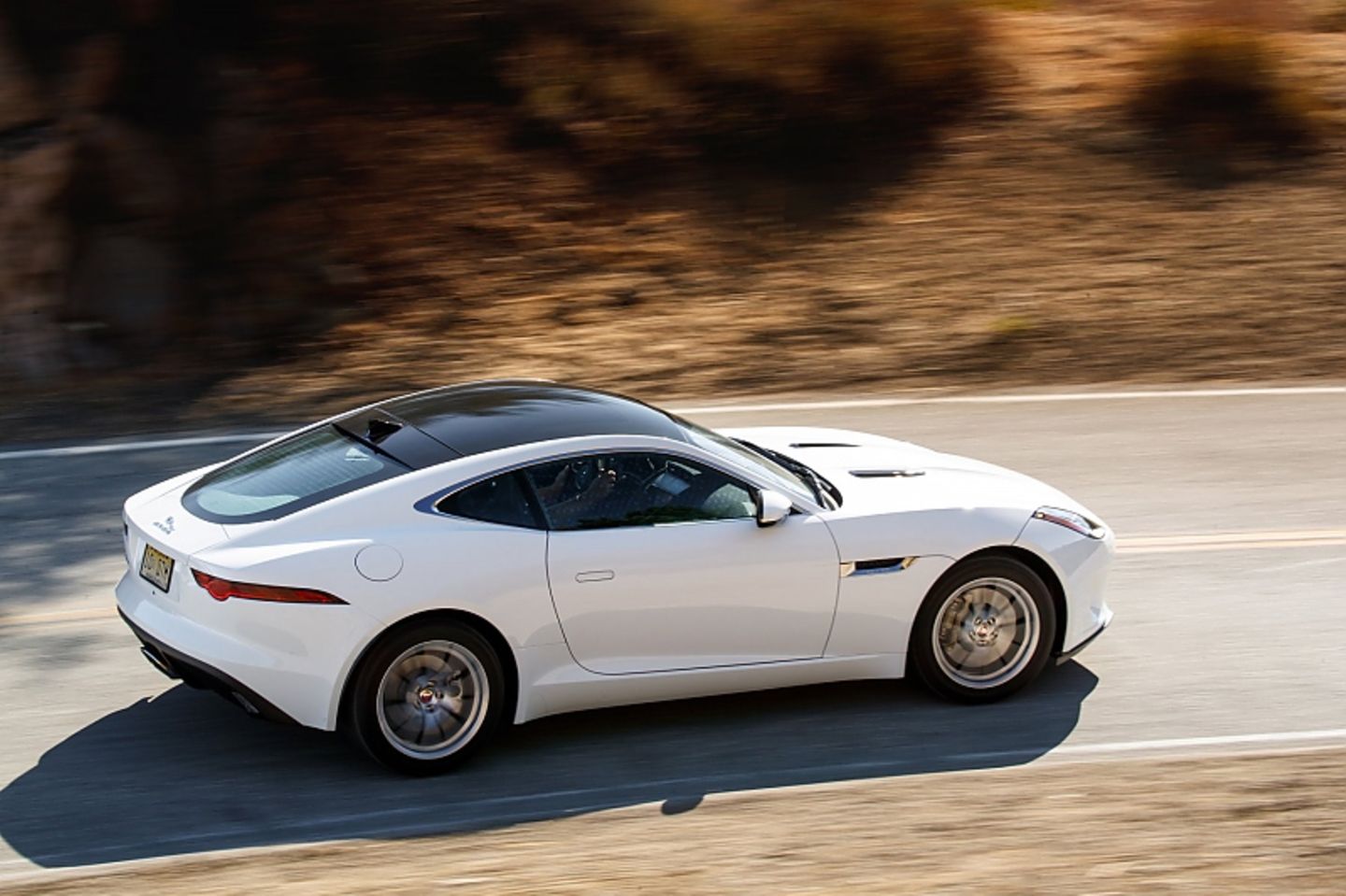 Jaguar T-Type P300 2.0 T