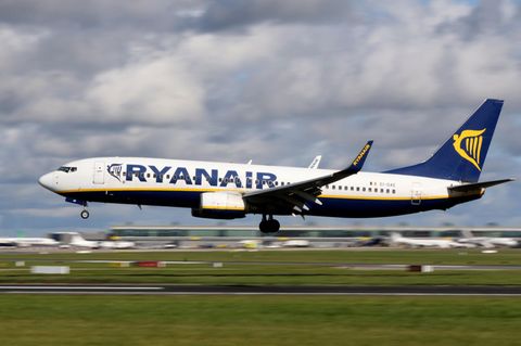 Eine Boeing 737 des irischen Billigfliegers Ryanair in Dublin