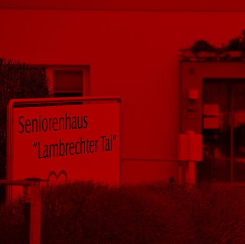 Mord im Altenheim: Drei Pfleger stehen vor Gericht