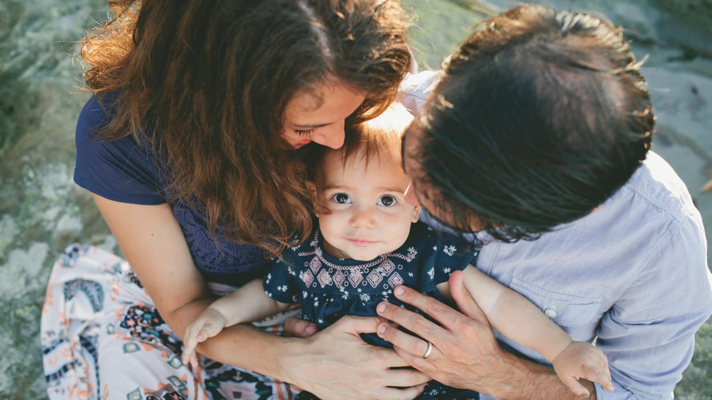 Partnerschaft Mit Kind Eigentlich Alles Wie Vorher Nur Eben Mit Baby Stern De