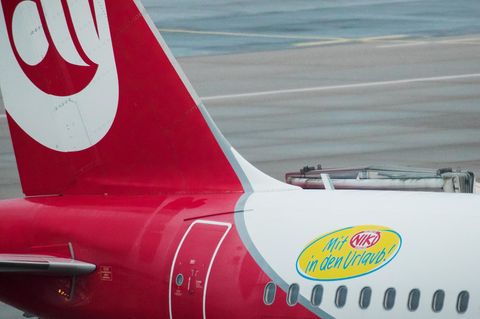 Heck eines Air Berlin-Flugzeug mit Aufdruck der Tochter-Airline Niki