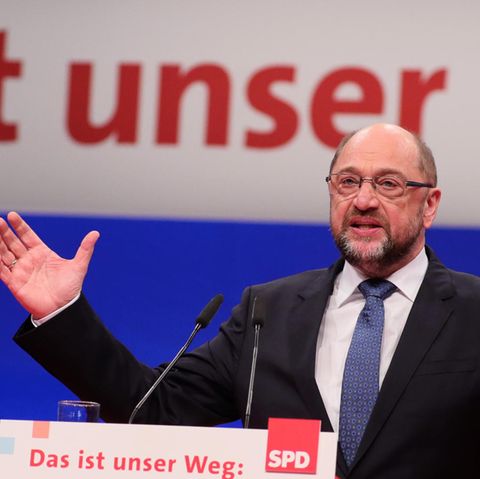 SPD-Chef Martin Schulz am Rednerpult: Auf diese elf Punkte kommt es ihn