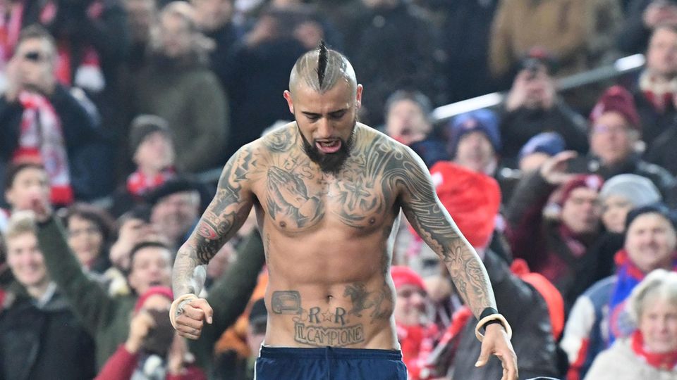 Bundesliga im stern-Check: Arturo Vidal nach dem Spiel gegen Stuttgart Arturo Vidal nach dem Spiel gegen Stuttgart