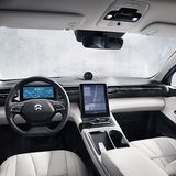 Das Cockpit sieht modern aus