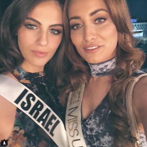 Unscheinbarer Schnappschuss, ungeahnte Folgen: Adar Gandelsman, Miss Israel, und Sarah Idan, Miss Irak