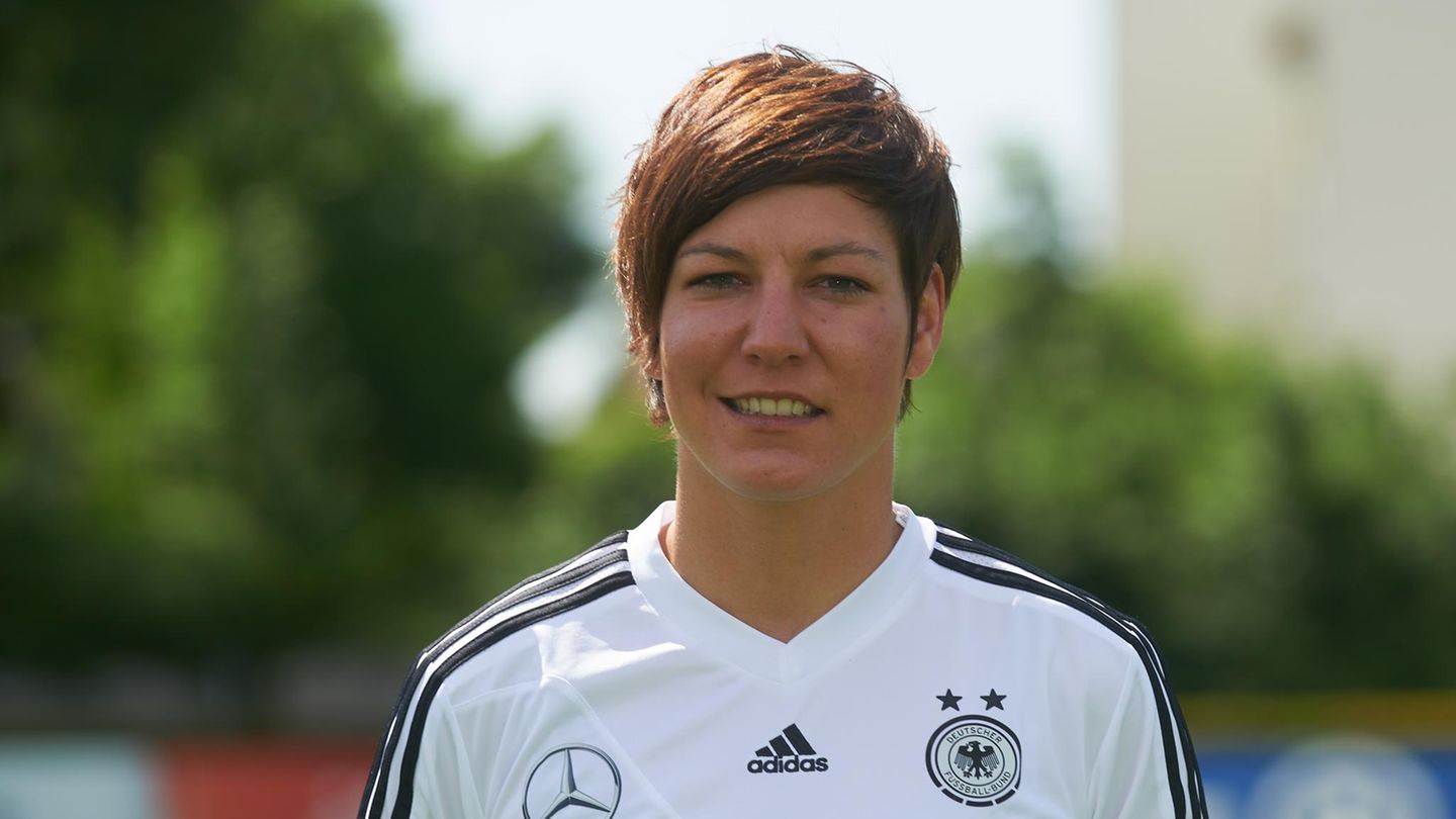 Nationalspielerin Linda Bresonik
