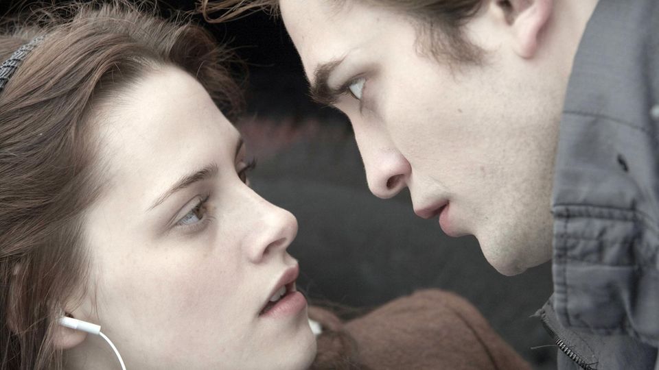 Kristen Stewart als brave Bella in der "Twilight"-Saga (mit Robert Pattinson)
