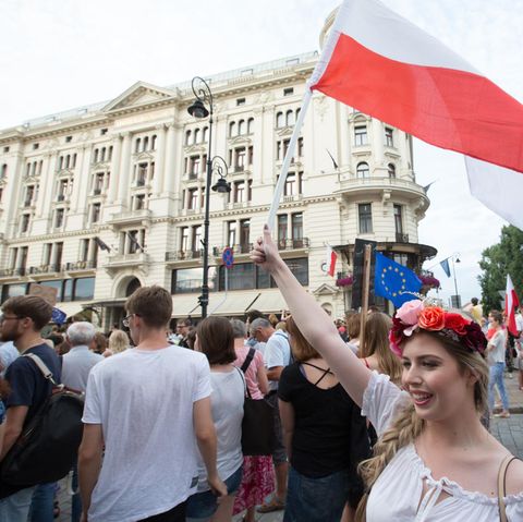 EU-Komission tagt zu Polens Justizreform: Straßenproteste gegen die neue Justizreform in Warschau, Polen