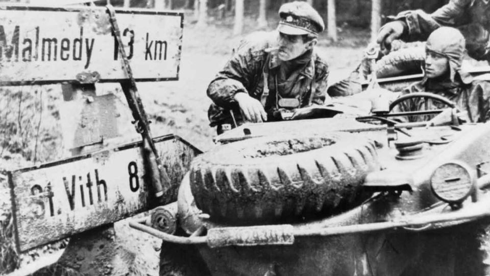 Ardennen-Offensive : Die deutschen Versuche durchzubrechen, scheiterten nach wenigen Tagen. Die deutschen Versuche durchzubrechen, scheiterten nach wenigen Tagen.