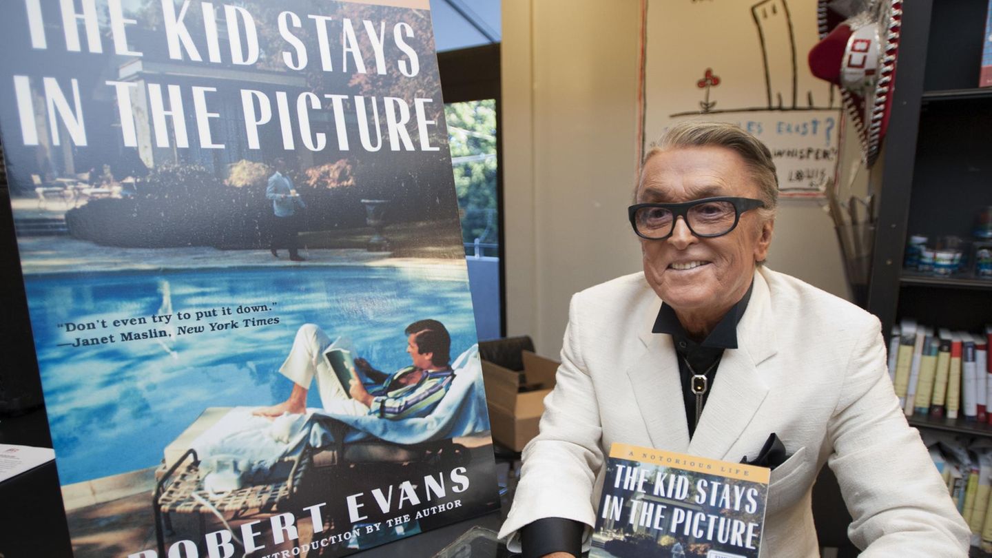 Robert Evans: "The Kid Stays in the Picture"