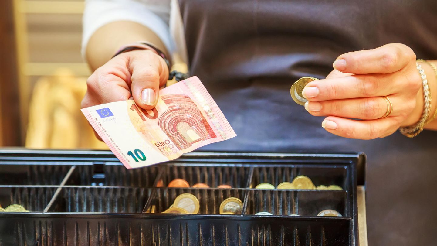 Platz 3: Unfreundliche, nicht motivierte Mitarbeiter  Der Kunde ist schließlich König, verdammt nochmal!