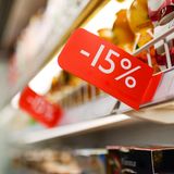 Platz 9: Irreführende Preisaktionen  Sonderangebote: Gerne! Verarscht werden: Nein, danke!