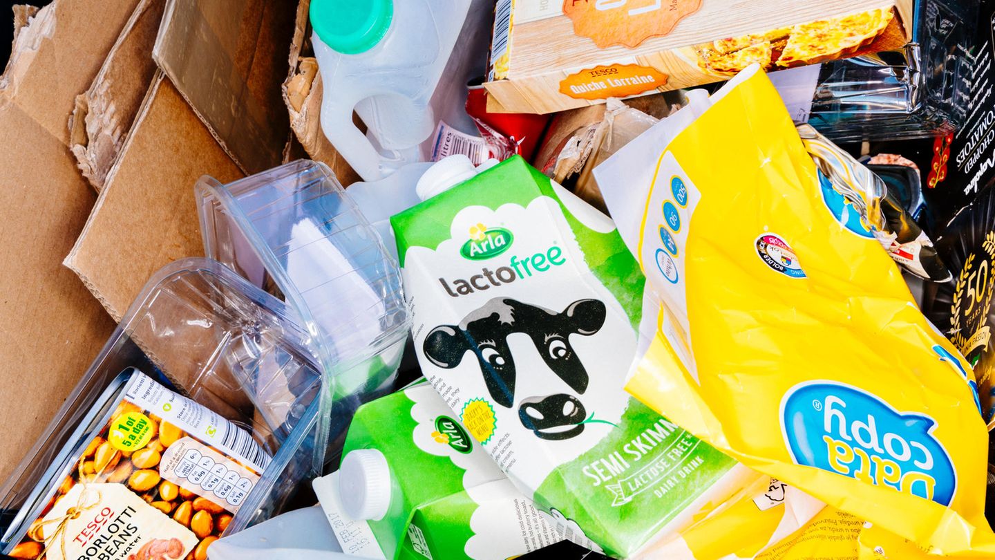 Platz 13: Verpackungsmüll  Kunden mit grünem Gewissen stören sich an unnötigen Verpackungen.