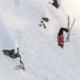 April    Verbier, Schweiz. Ryan Faye in Aktion bei den Freeride-Weltmeisterschaften in den Alpen. Am Ende belegte der US-Amerikaner den 3. Platz.
