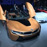 Flügeltürer: BMW i8 Roadster