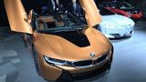 Flügeltürer: BMW i8 Roadster