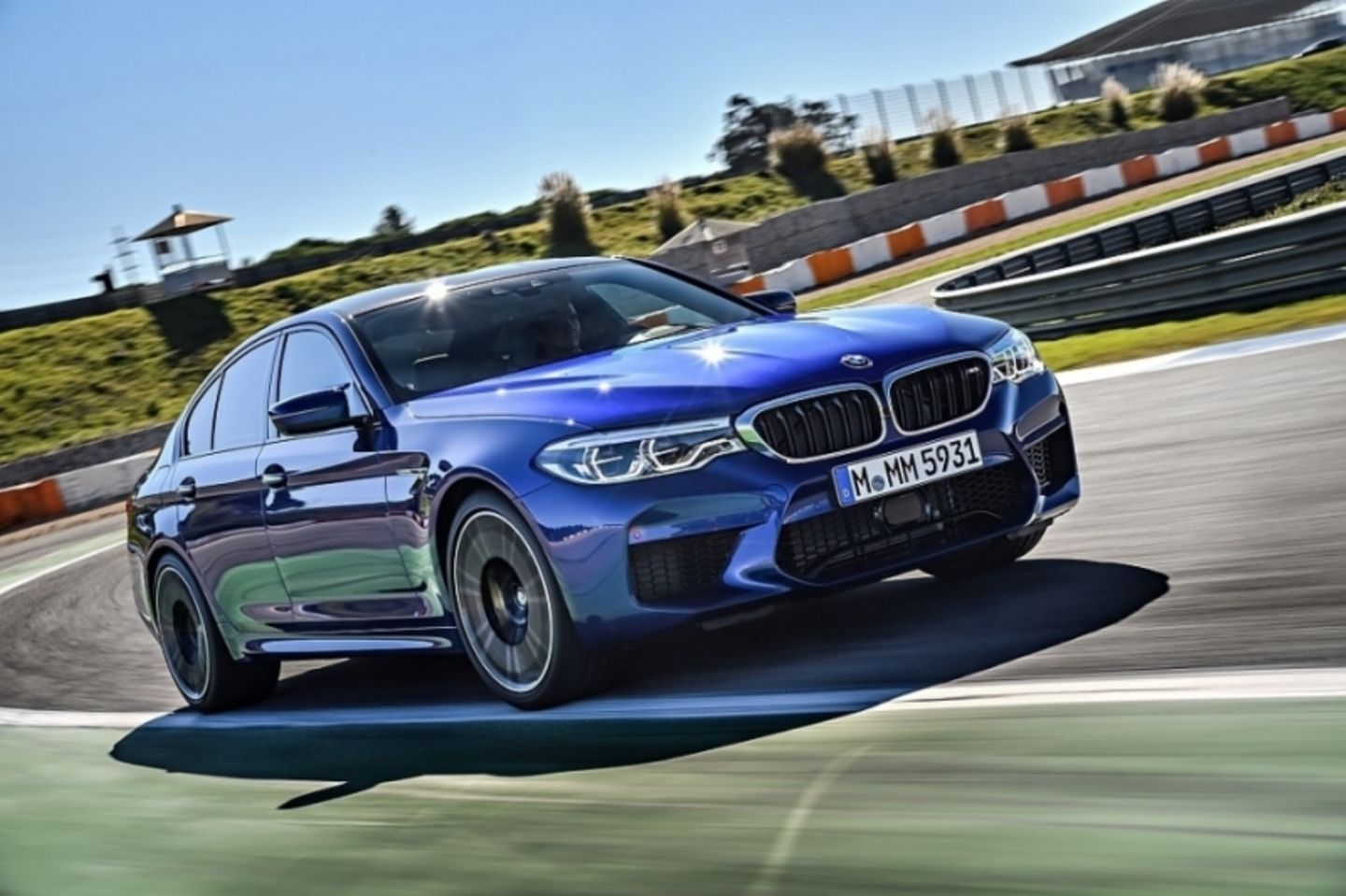Erster M mit Allradantrieb: BMW M5