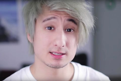 Der deutsche Youtuber Julien Bam guckt in die Kamera