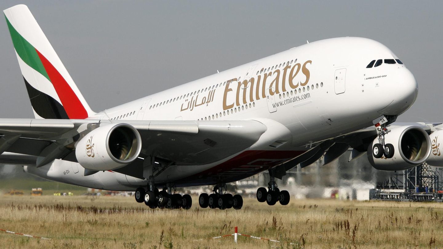 Streit um Sicherheitsrisiko von Frauen: Tunesien entzieht Emirates die Landeerlaubnis