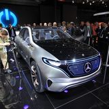 Der Mercedes EQ tritt gegen Teslas Model X an