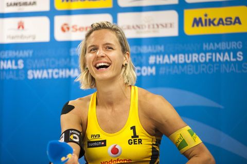Beachvolleyball-Olympiasiegerin Laura Ludwig bei einer Pressekonferenz