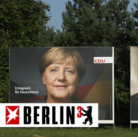 GroKo-Sondierer  Angela Merkel (CDU) und Martin Schulz (SPD) auf Wahlplakaten (Archivbild)