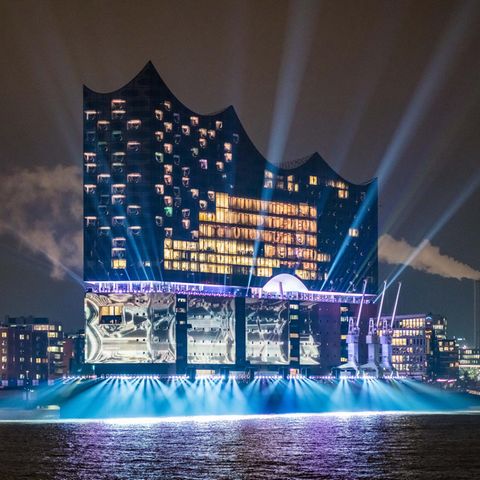 Außenansicht der Hamburger Elbphilharmonie während der Eröffnung (Archivbild)
