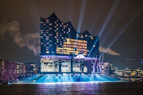 Außenansicht der Hamburger Elbphilharmonie während der Eröffnung (Archivbild)