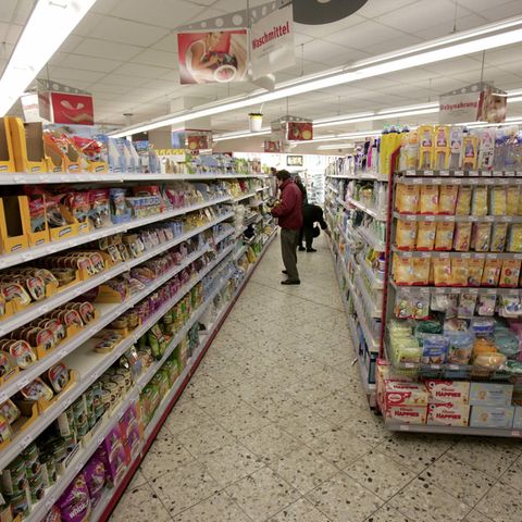 15-jähriger ersticht Mädchen in Supermarkt