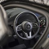 Das getarnte Cockpit der neuen Mercedes A-Klasse