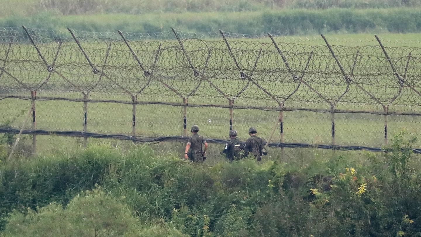 Südkoreanische Soldaten patrouillieren an der Grenze zu Nordkorea