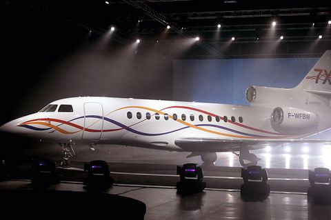 Ein Flugzeug vom Typ "Dassault Falcon 7X". Ein solches Modell krachte in Malta ein Gebäude.