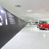 Porsche 901 Nr. 57 - derzeit gibt es eine Sonderausstellung im Porsche-Museum