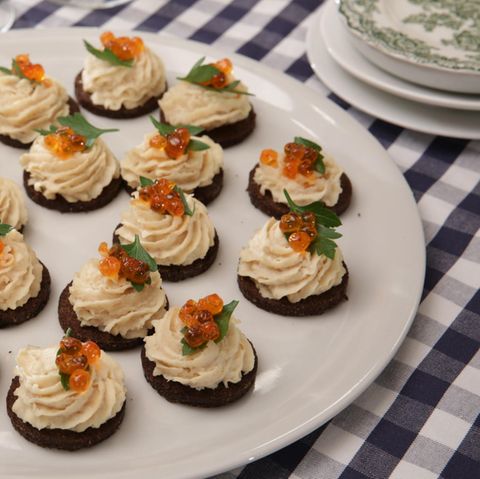 Rezeptidee: Diese feinen Forellentaler peppen im Handumdrehen Ihr Silvesterbuffet auf