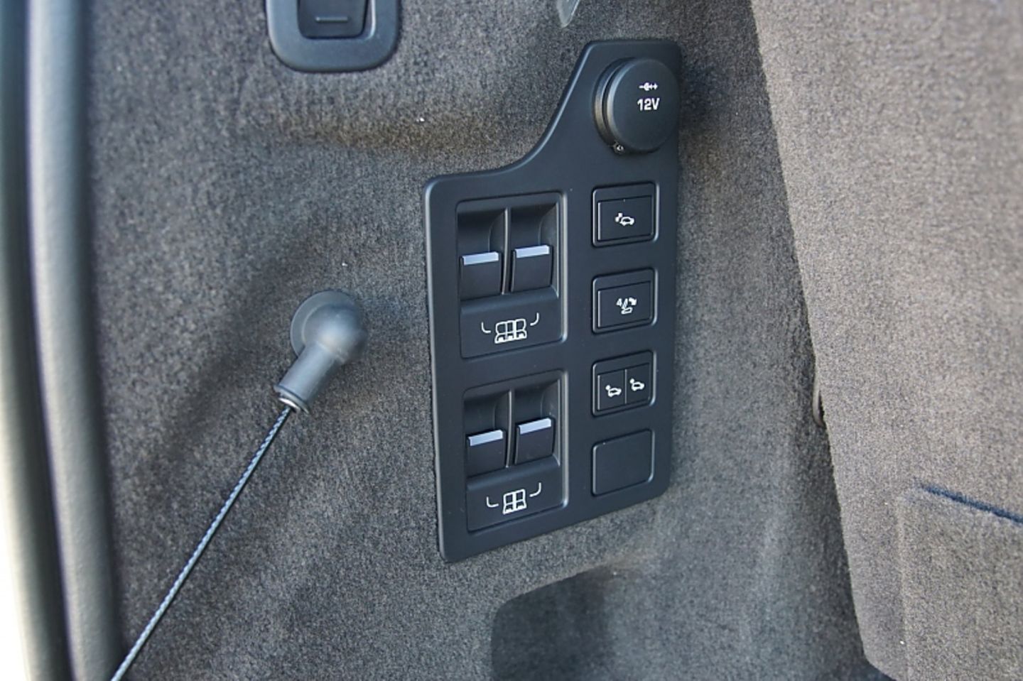 Land Rover Discovery 3.0 Si V6 - alle Sitze lassen sich elektrisch umklappen