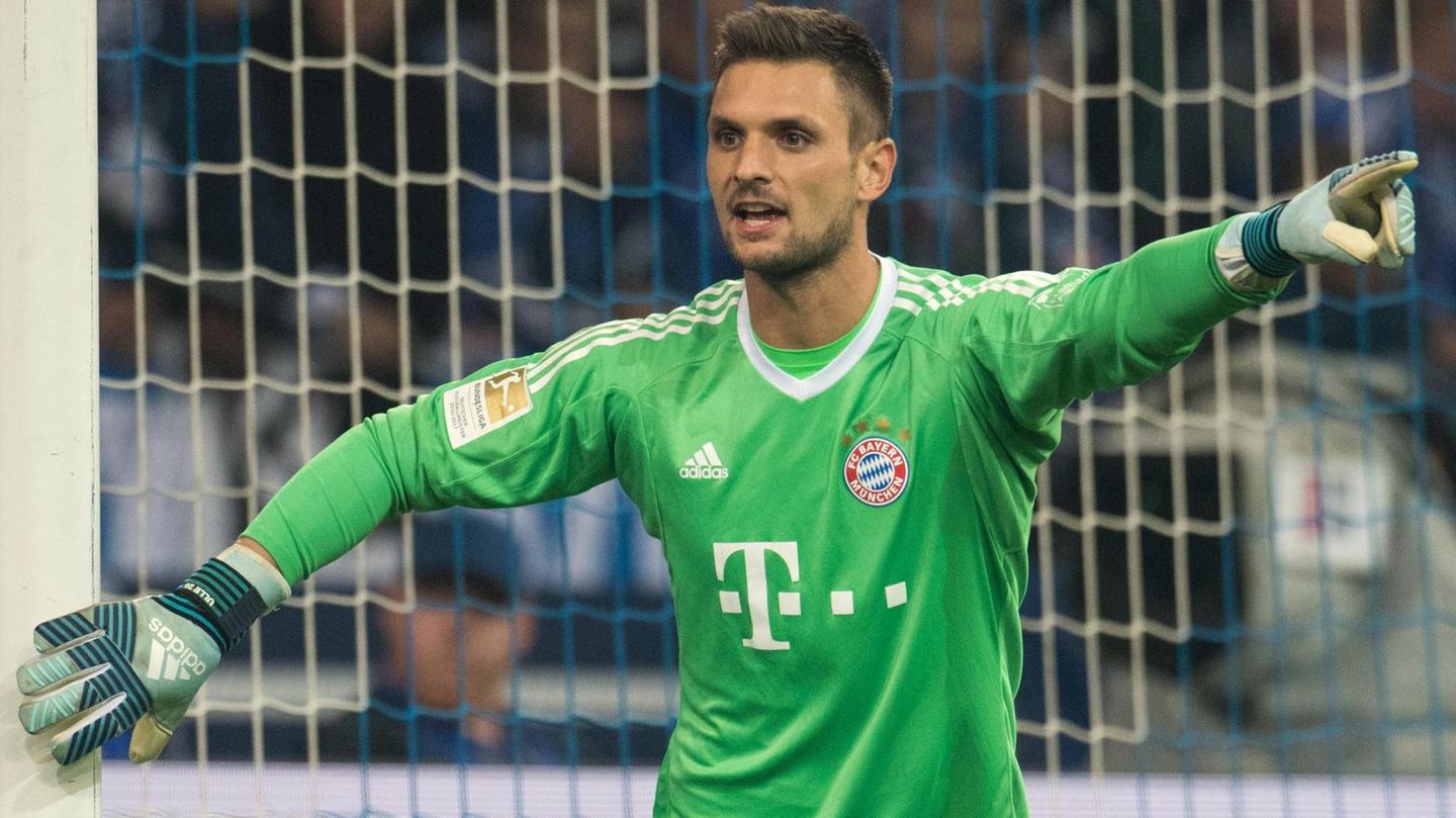 Sven Ulreich musste das Training in Doha abbrechen.