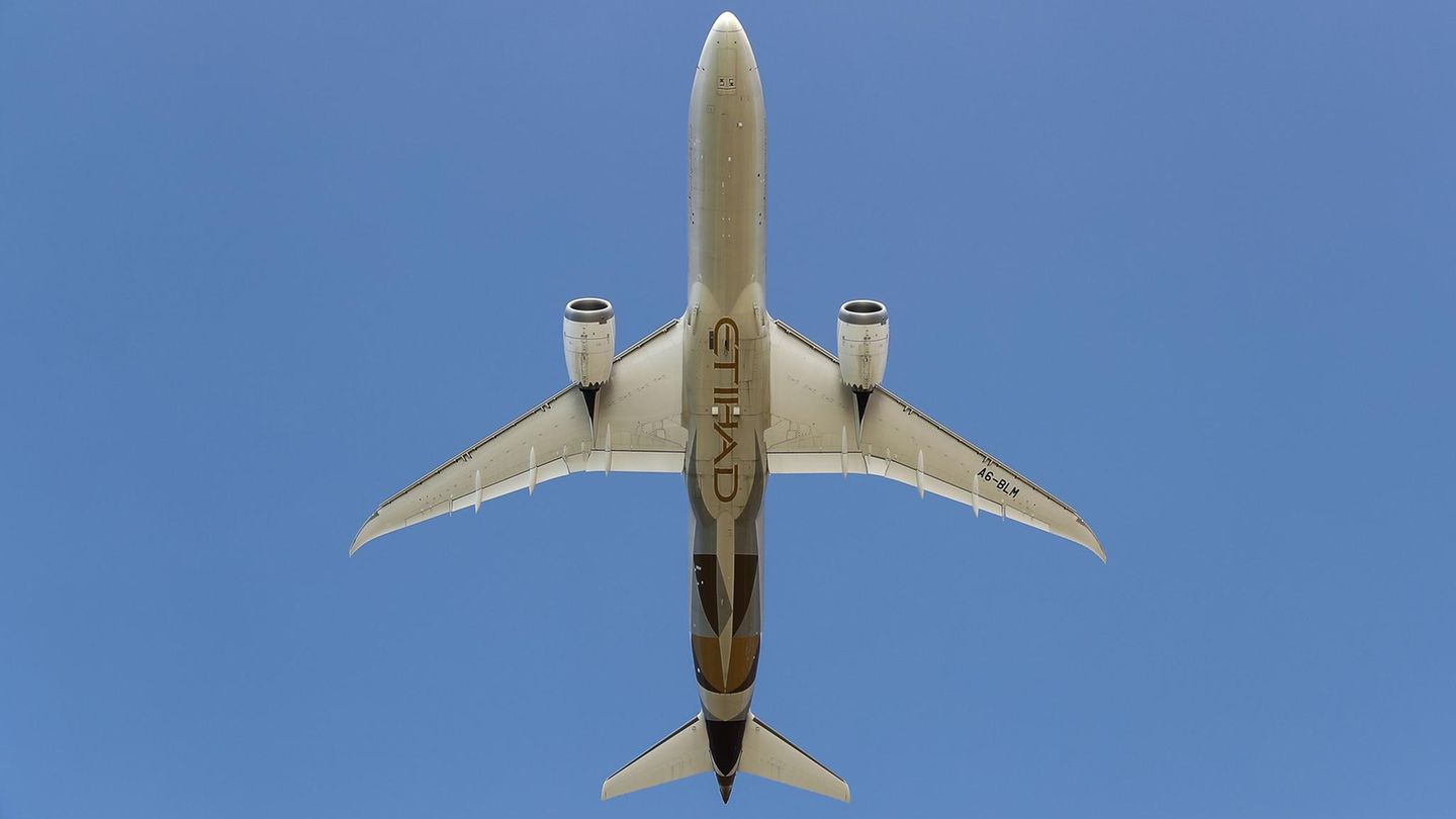 Etihad Airways