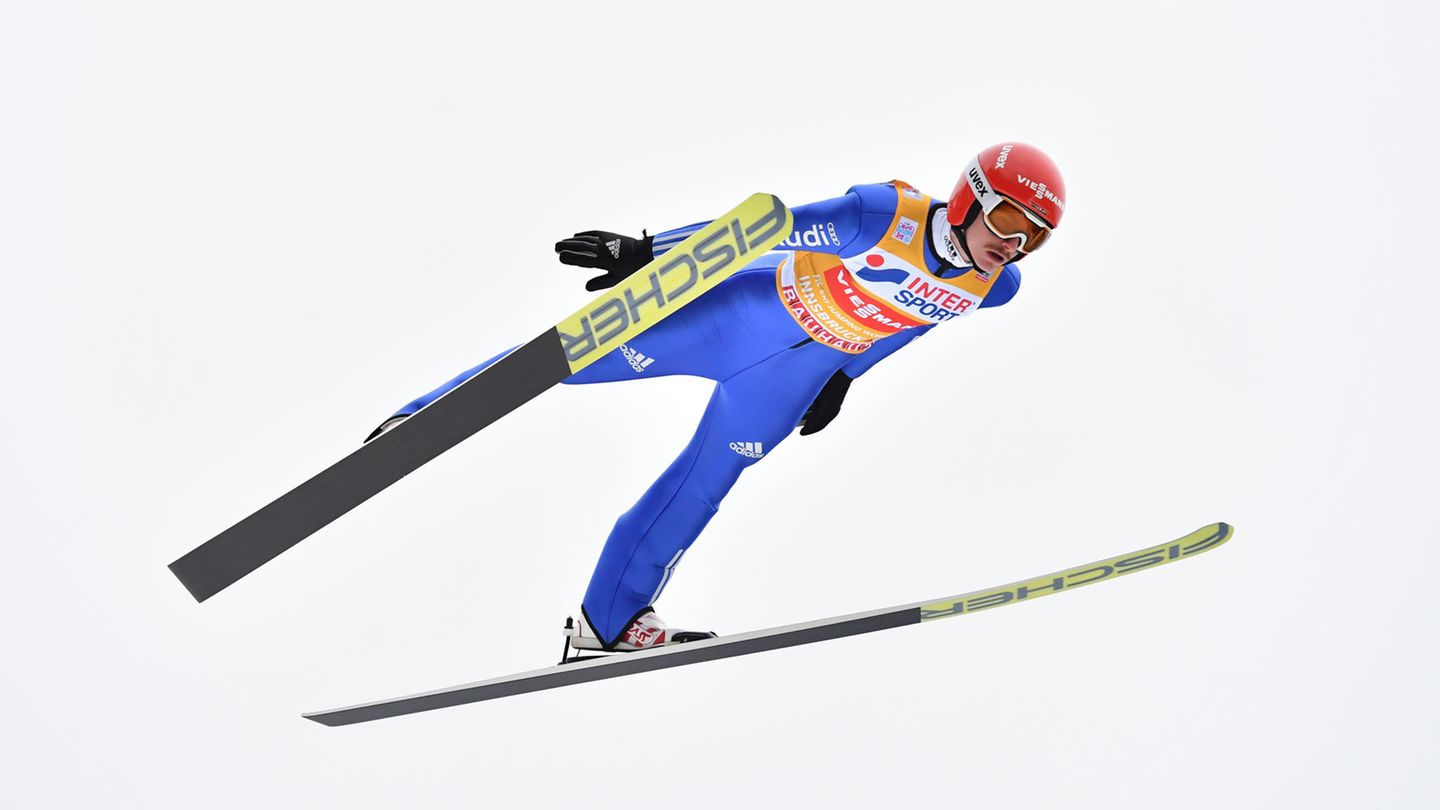 Richard Freitag flog in der Quali in Innsbruck auf Rang drei.