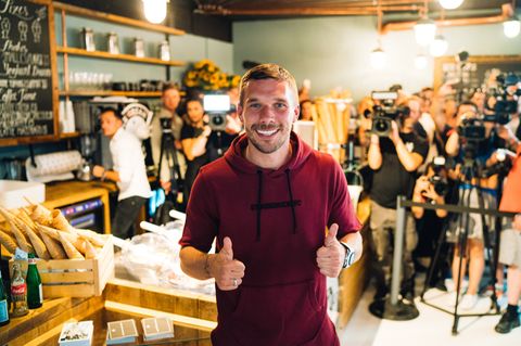 Lukas Podolski eröffnet Döner-Bude - wo, ist keine Überraschung