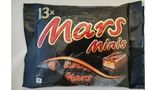 Platz 4 (9,3%): Mars hat bei den Mars Minis in den letzten Jahren mehrfach die Füllmenge angepasst - jedes Mal verbunden mit einer versteckten Preiserhöhung. Im vergangenen Jahr wurden die Schokoriegel aufs Gramm gerechnet um rund zehn Prozent teurer. Mars begründet dies mit gestiegenen Rohstoff-, Energie- und Logistikpreisen. Die Mogelpackung des Jahres 2017 können Verbraucher bis zum 22. Januar auf der Homepage der Verbraucherzentrale Hamburg wählen.
