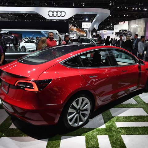 Mit dem Design gibt es keine Probleme: Der Wagen "Model 3" sieht blendend aus.