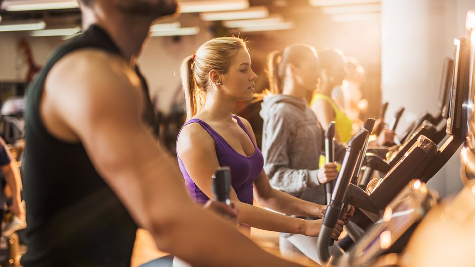 Fitnessstudio: So kommen Sie aus dem Vertrag wieder raus | STERN.de